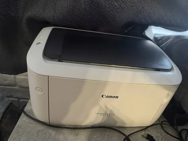 Продам лазерный принтер во Владивостоке - VR-очки и шлемы в Владивосток