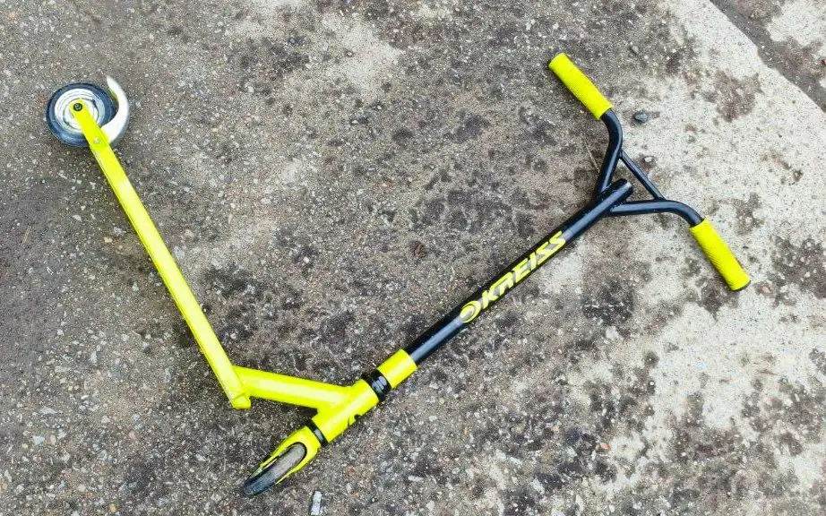 Трюковой самокат в хорошем состоянии - Самокаты (Хобби и отдых) в Владивосток