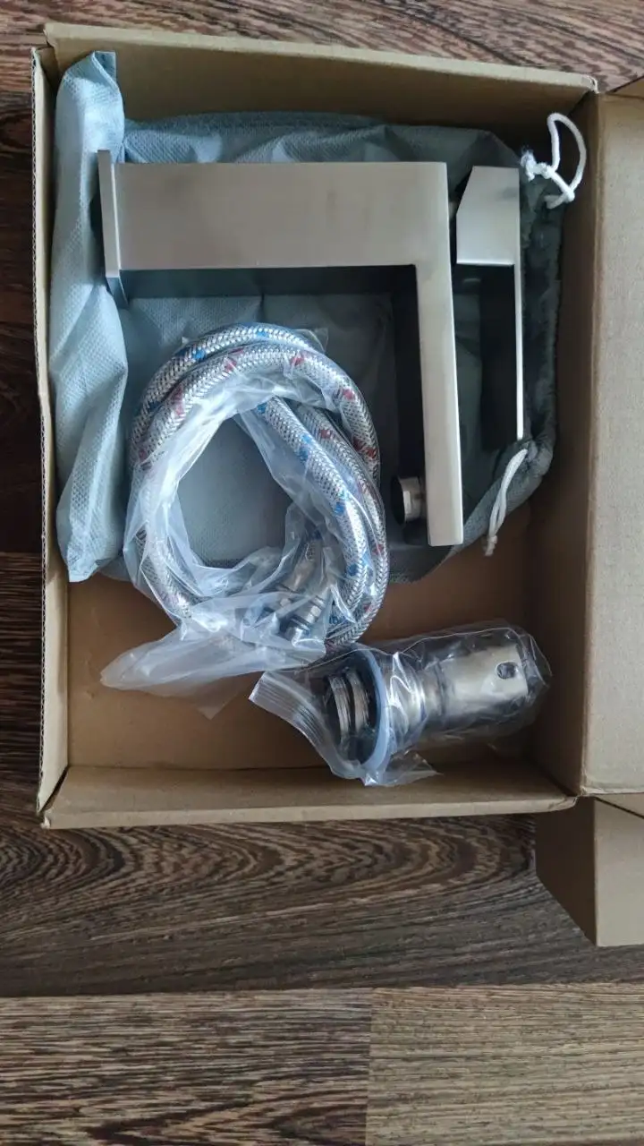 Смесители разные хорошее качество - Сантехника (Для дома и дачи) в Владивосток