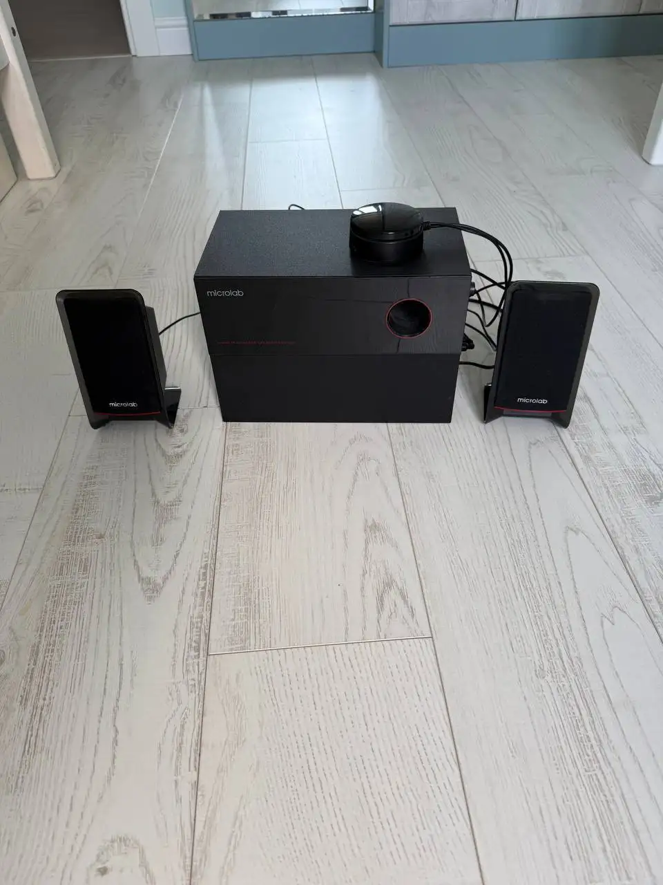 Продам акустическую систему Microlab - Акустика (Электроника) в Владивосток