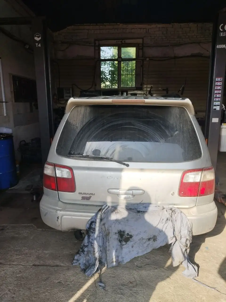 Продам автомобиль с гнилой задней частью - Авто в Владивосток