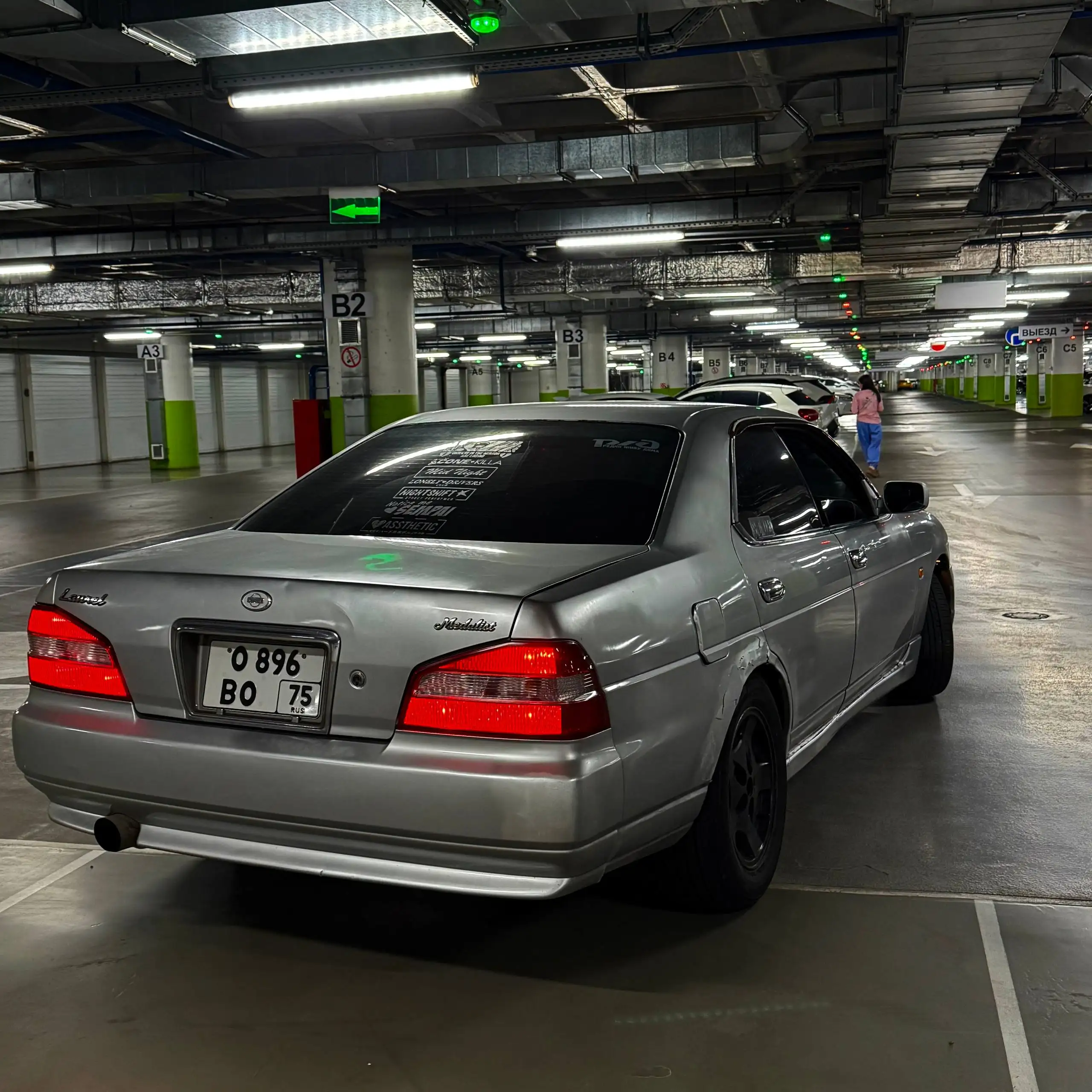 Продам Toyota Laurel 2.0 AT - Toyota Laurel (Авто) в Владивосток
