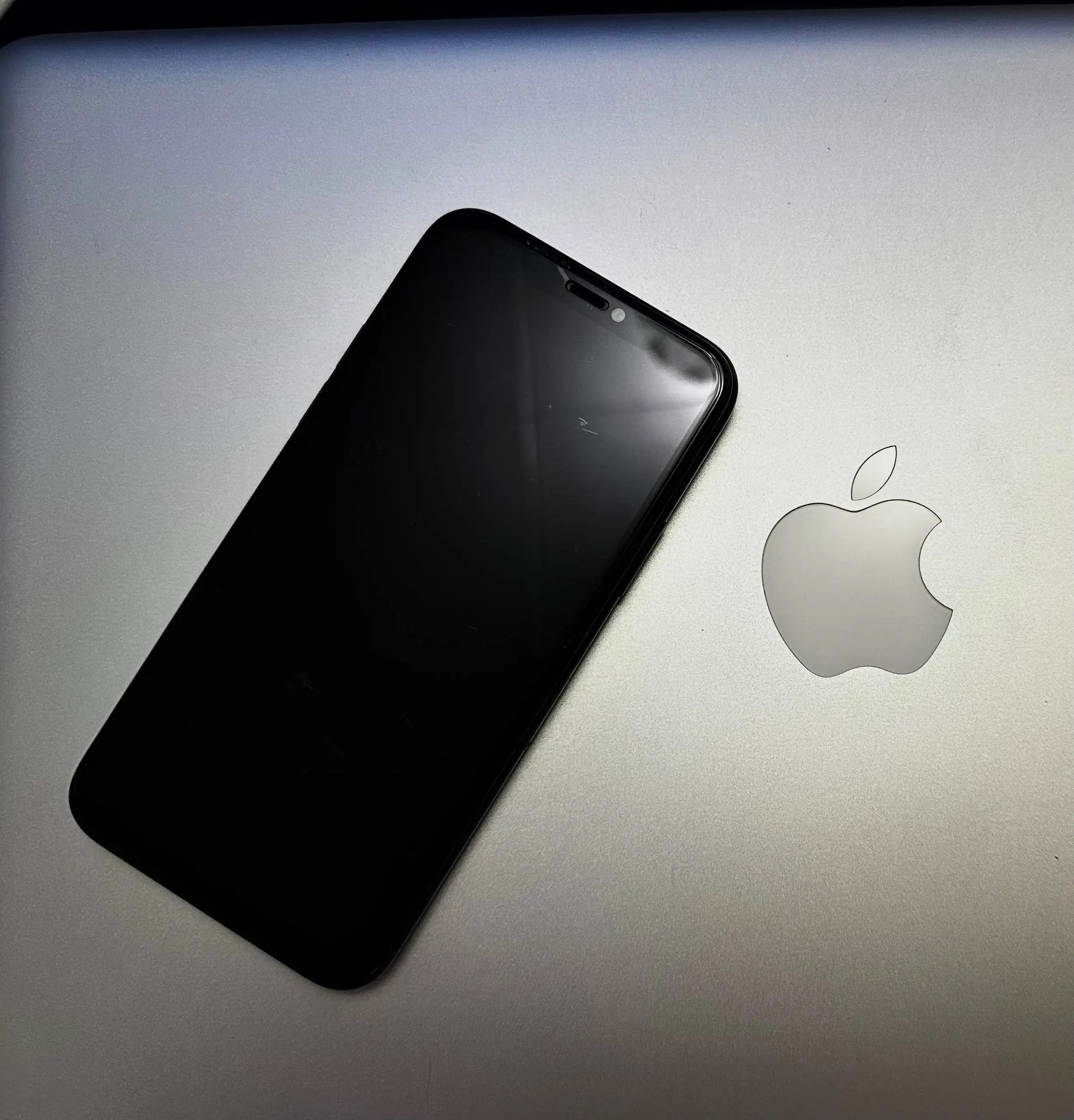iPhone 11 Pro 64GB - Смартфоны (Электроника) в Владивосток