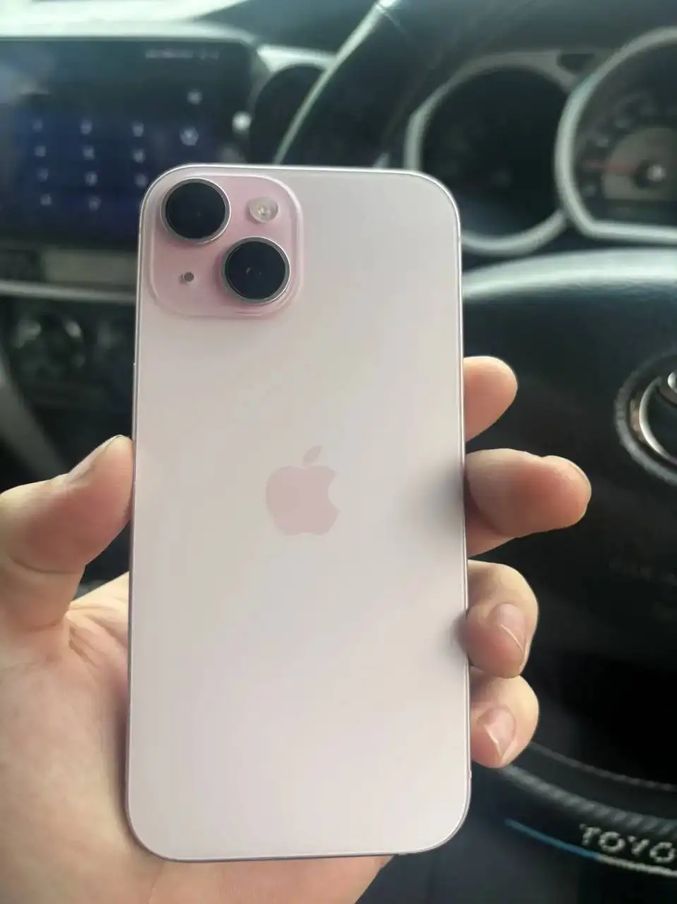 iPhone 15 розовый 128ГБ - Смартфоны и телефоны (Электроника) в Владивосток