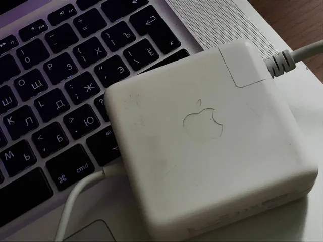 MacBook Pro 15 (Mid 2009) - 6500р. - Электронные сигареты и аксессуары в Владивосток
