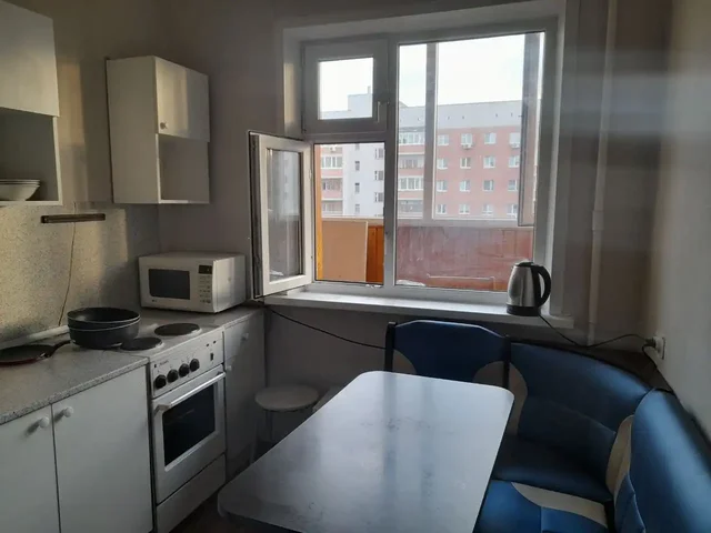 Сдам 2-х комнатную квартиру 48 кв.м на Ямской 75/1 - Дома в Тюмень