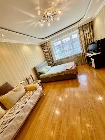 Сдам квартиру посуточно на ул. Пермякова 66 - Недвижимость в Тюмень