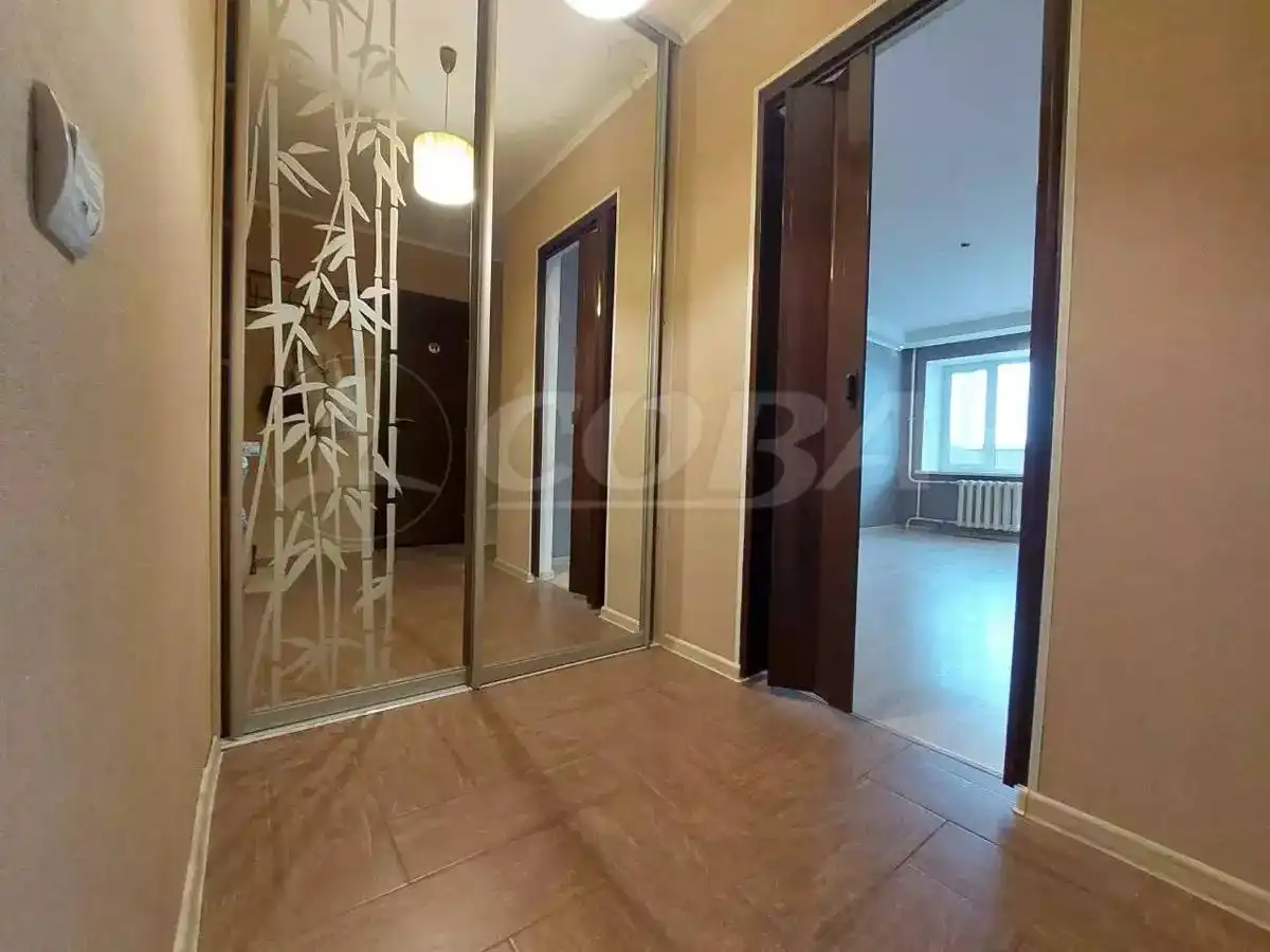 Продам уютную однокомнатную квартиру - Квартиры (Недвижимость) в Тюмень