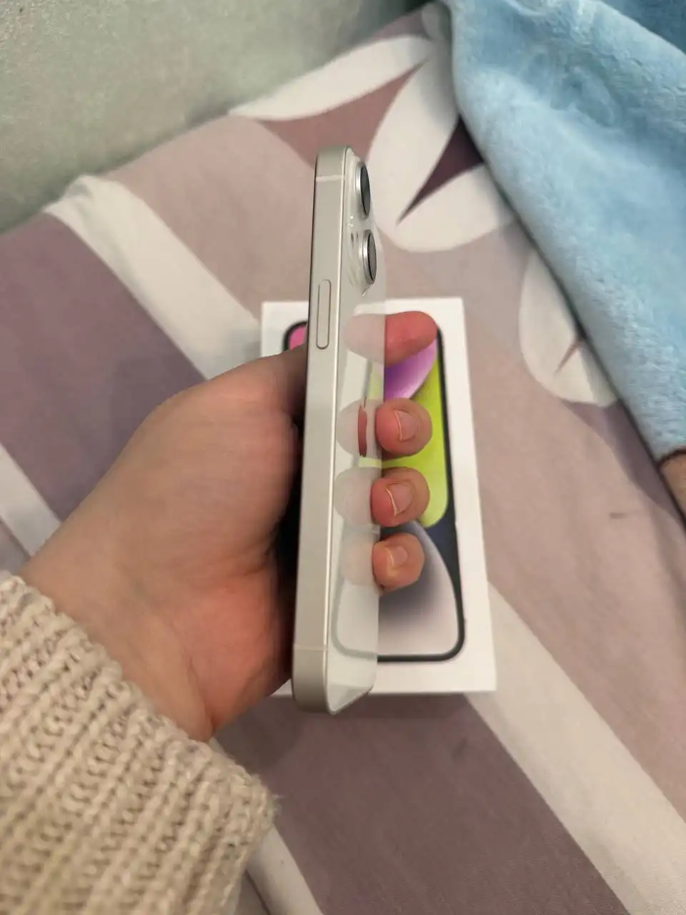 Продажа iPhone 14 256 ГБ в идеальном состоянии