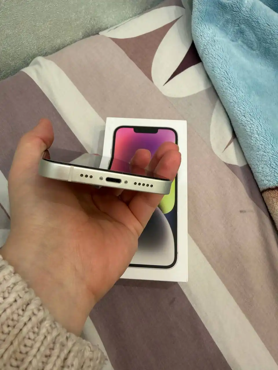 Продажа iPhone 14 256 ГБ в идеальном состоянии