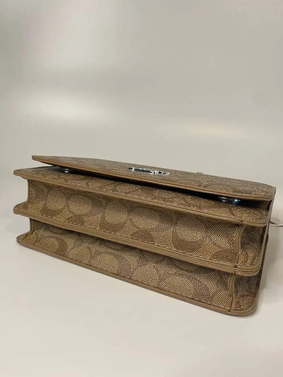 Продам новую сумку из эко кожи