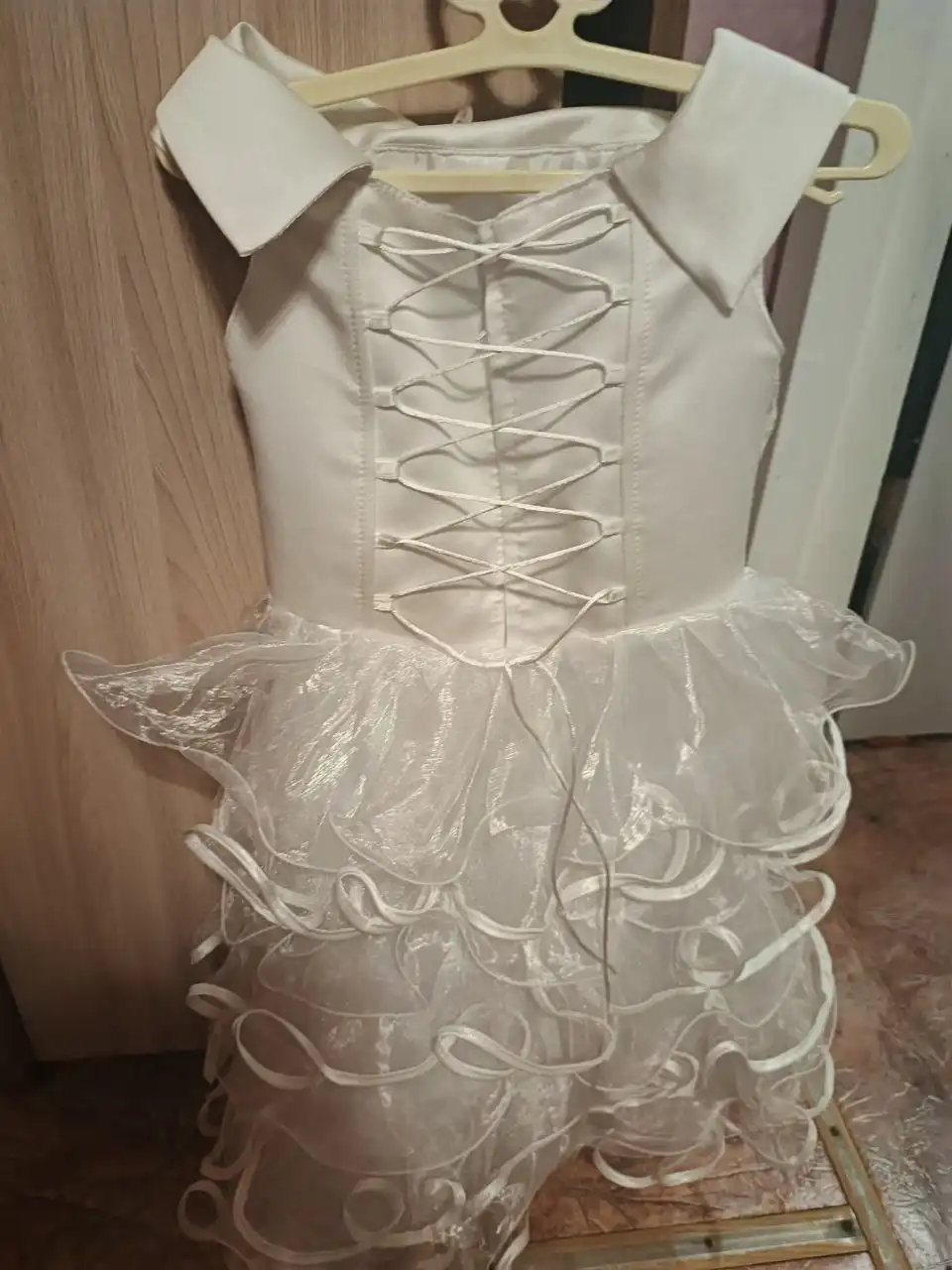 Два платья для девочки 3-4 лет