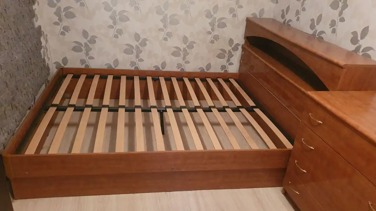 Продажа спаленного гарнитура