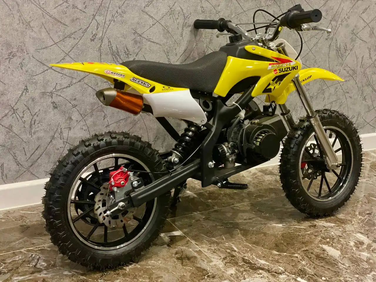 Детский бензиновый мотоцикл Suzuki реплика 50 куб.см