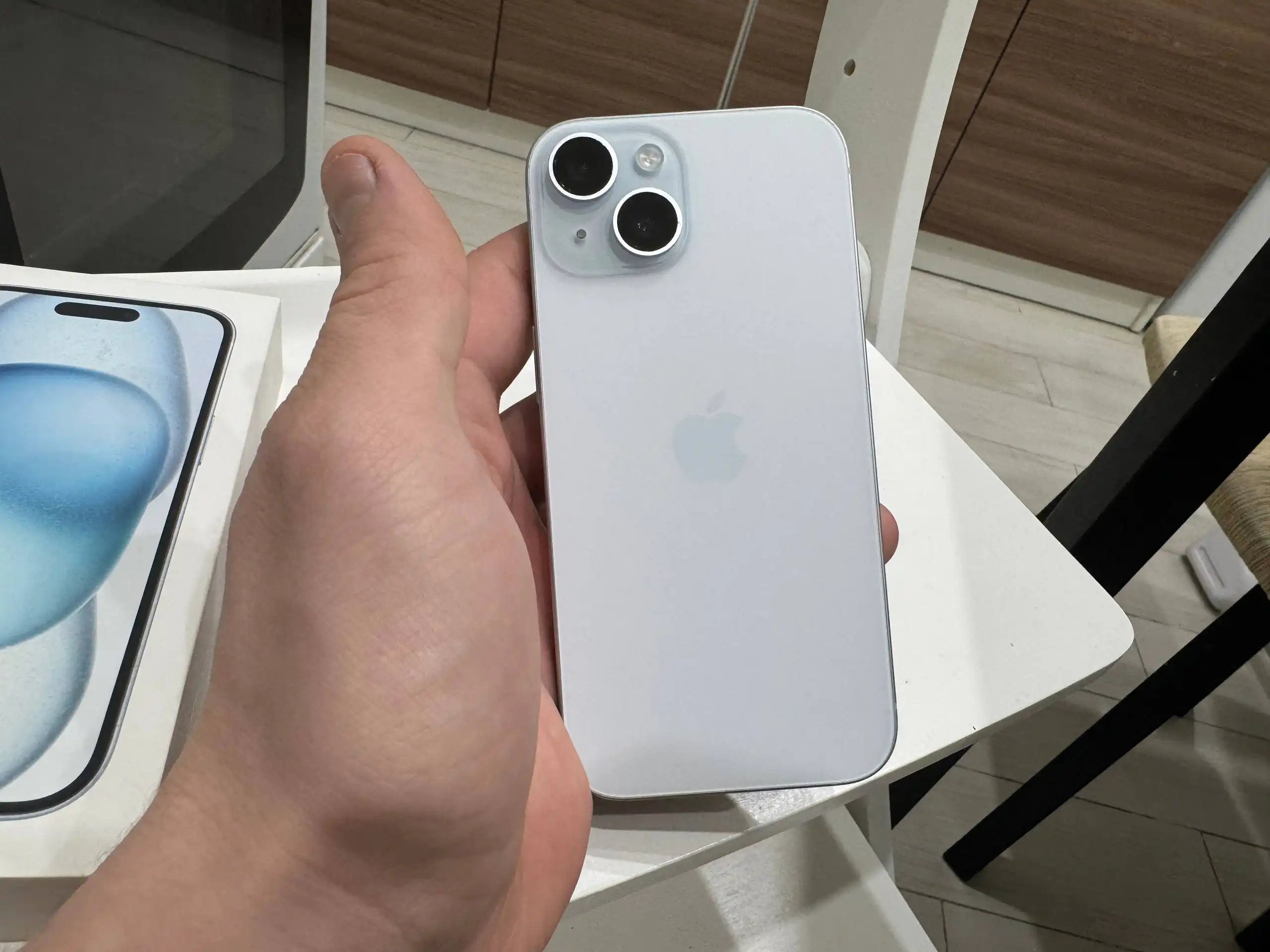 iPhone 15 128 ГБ в отличном состоянии