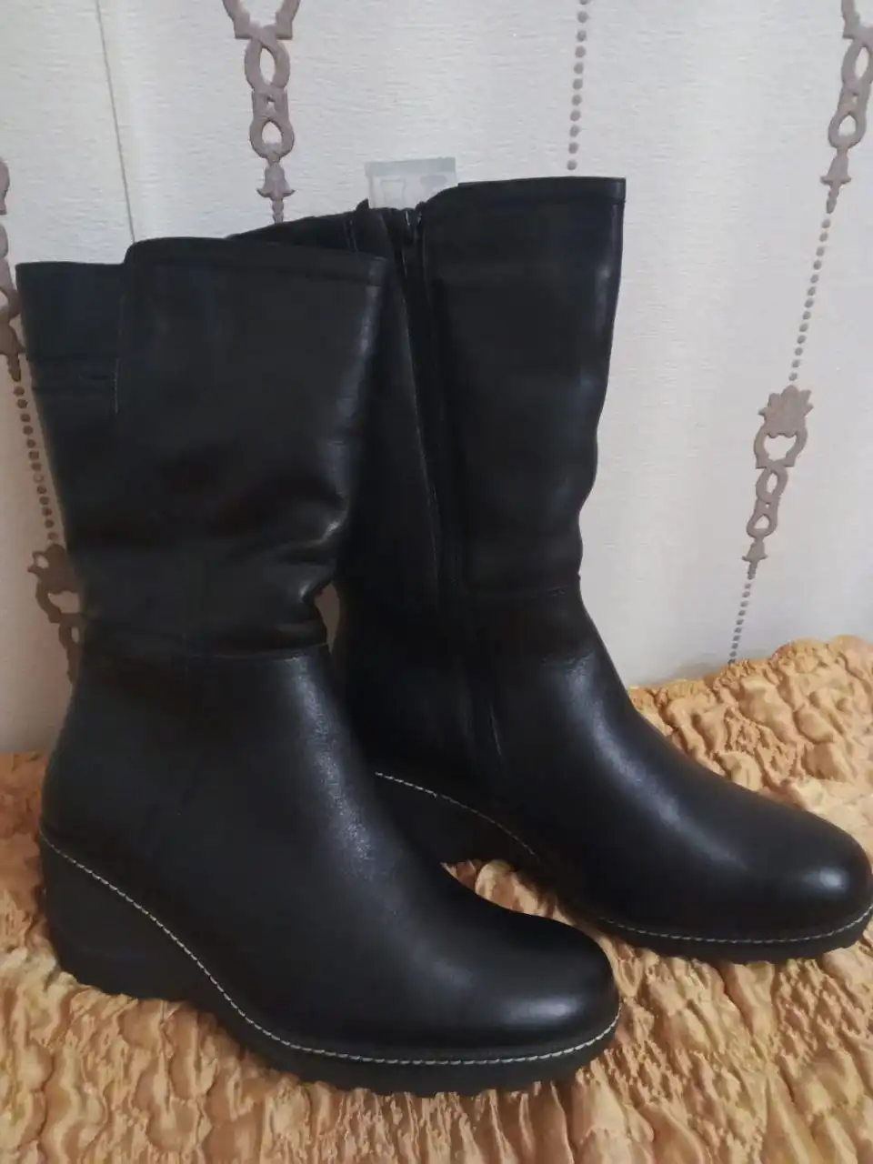 Новые женские полусапожки из натуральных материалов