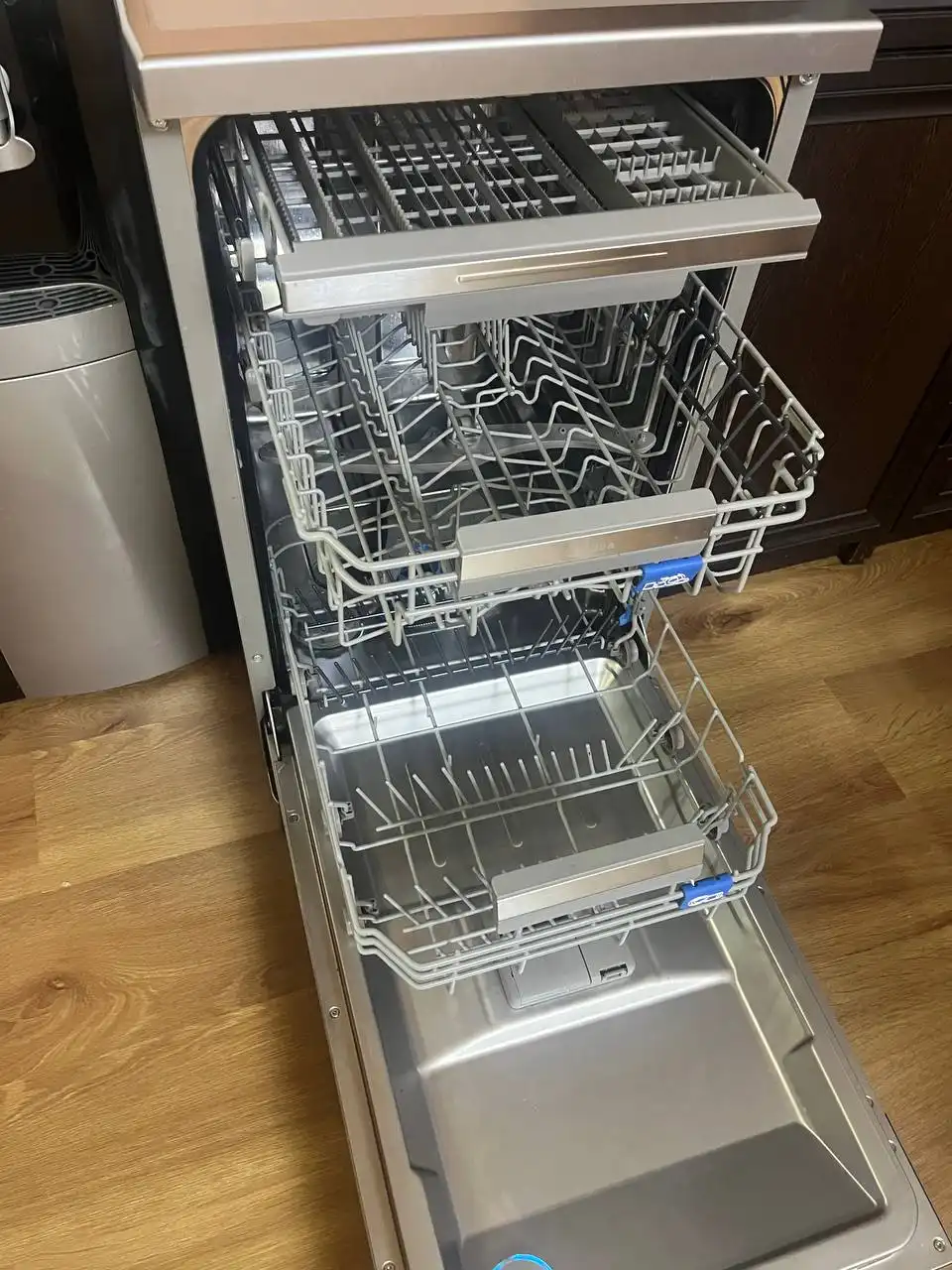 Продажа товара с малым использованием из-за переезда