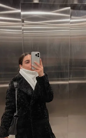 Продам теплую шубу размер 40 - Одежда в Подольск