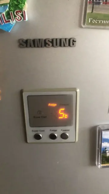 Холодильник Samsung на запчасти или ремонт - частное объявление в Подольск