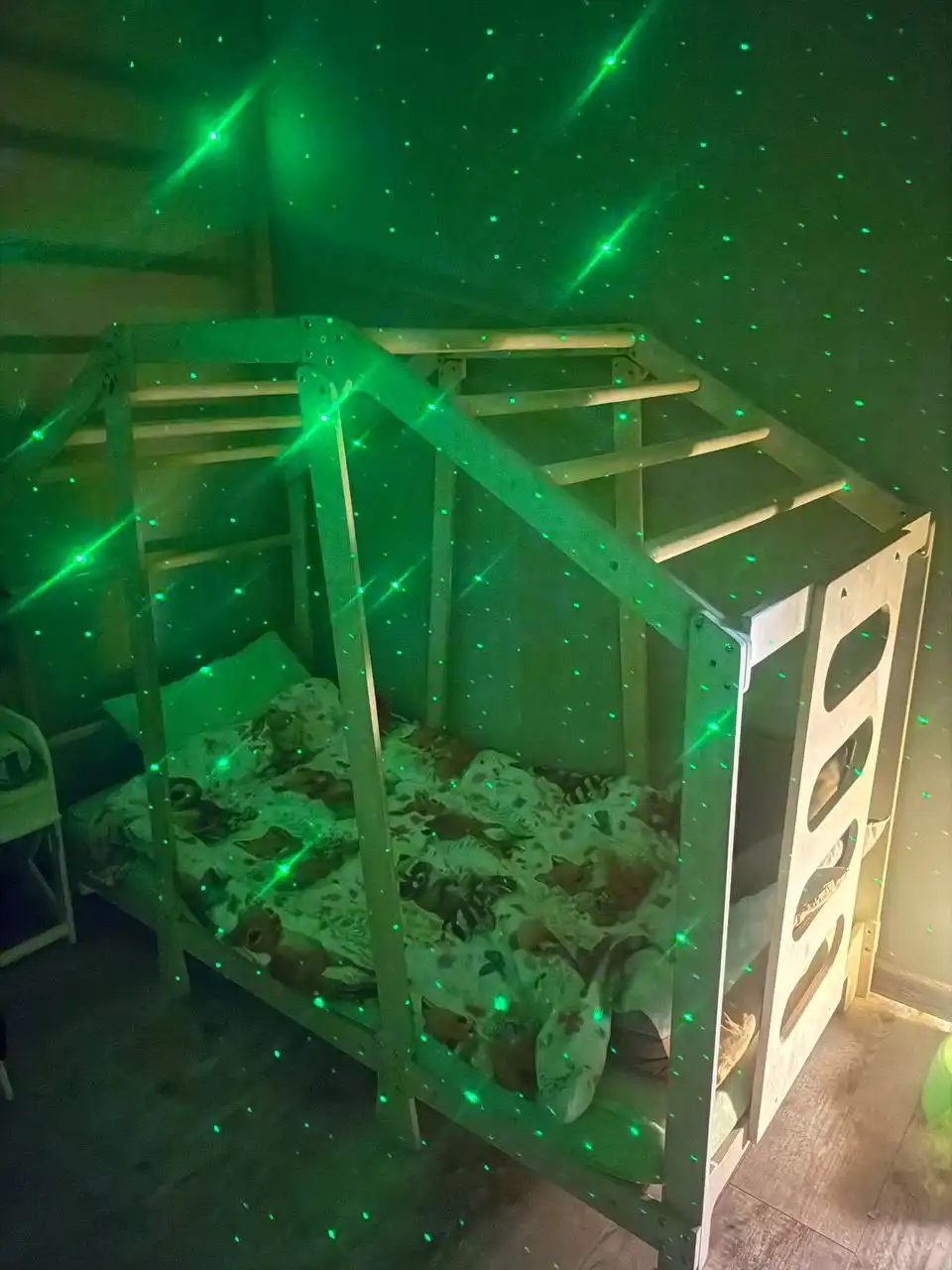 Детская кровать и спорткомплекс - Товары для детей в Подольск