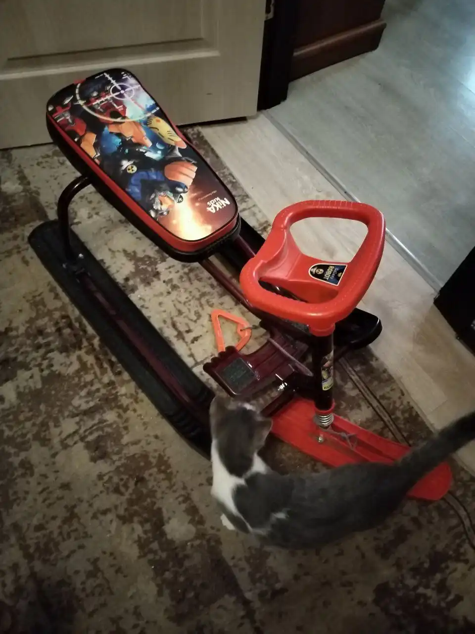 Продам снегокат в отличном состоянии - Зимний спорт (Хобби и отдых) в Подольск