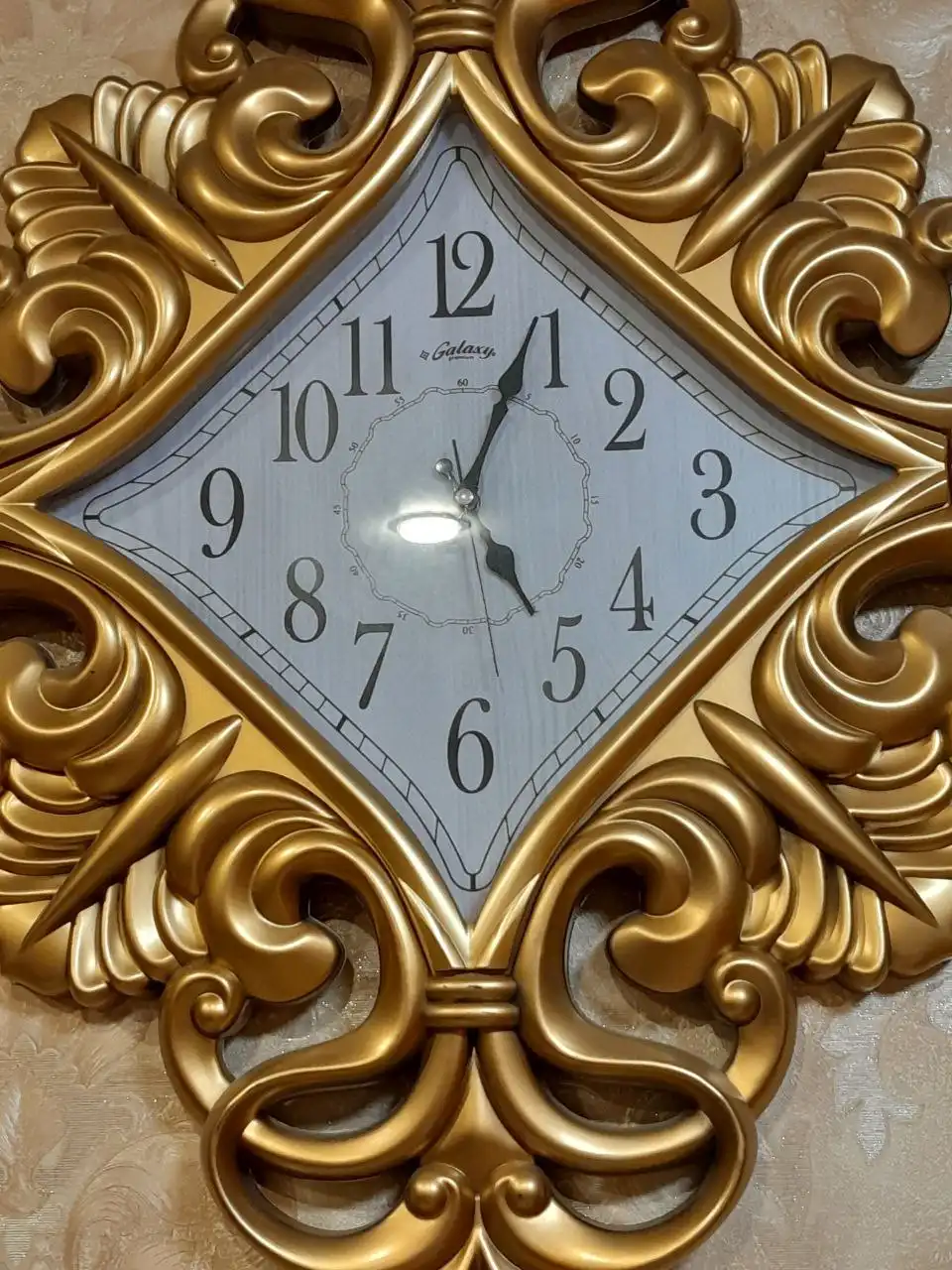 Часы и зимнее пальто в Подольске - Барахолка в Подольск