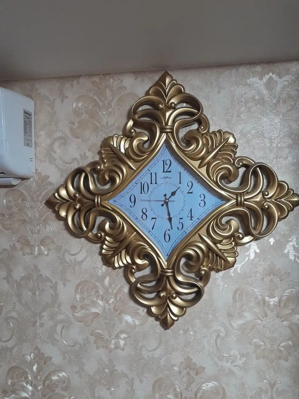 Часы и зимнее пальто в Подольске - Барахолка в Подольск