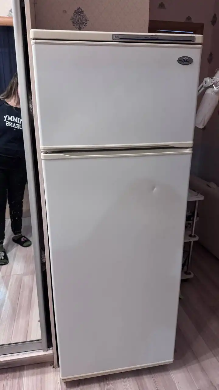 Продам рабочий холодильник Атлант 3000 т - Холодильники (Для дома и дачи) в Подольск