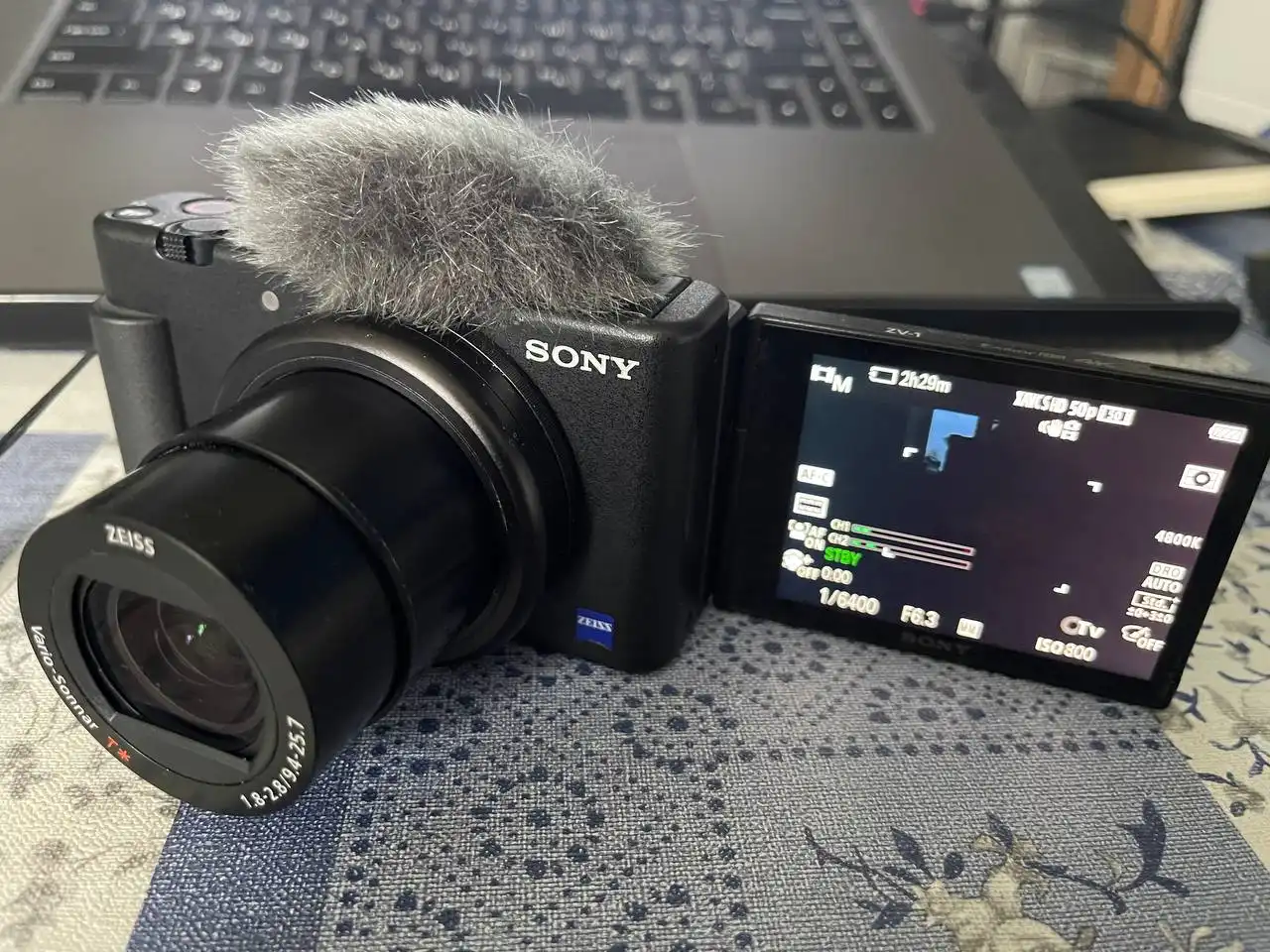 Продаётся компактная камера Sony ZV‑1 в идеальном состоянии - Фото- и видеотехника (Электроника) в Подольск