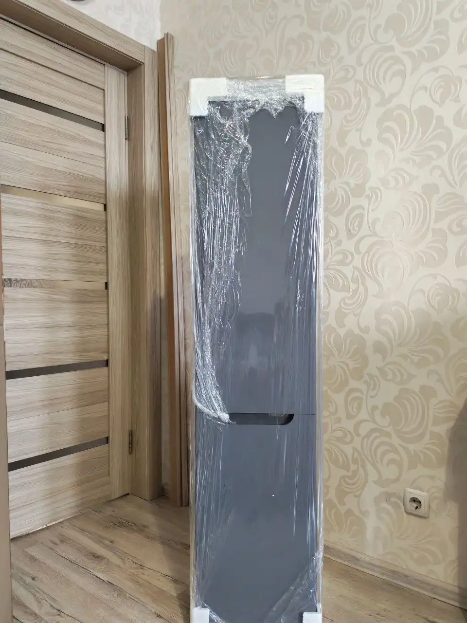 Шкаф пенал в ванную новый - Мебель для ванной (Для дома и дачи) в Подольск