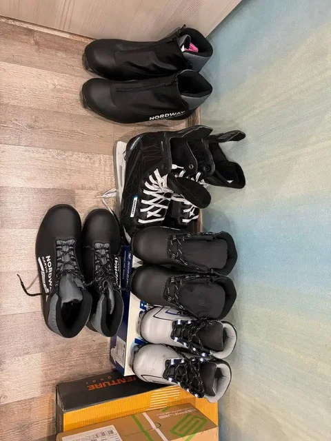 Лыжные ботинки и коньки б/у - частное объявление в Подольск