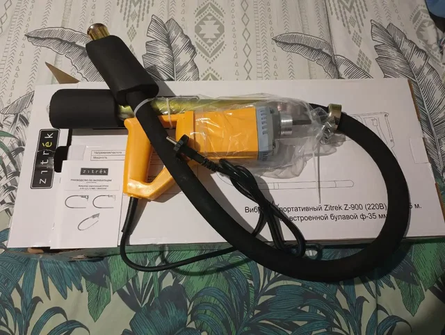 Продажа портативного вибратора Zitrek Z-900 для бетона - Автозапчасти в Подольск