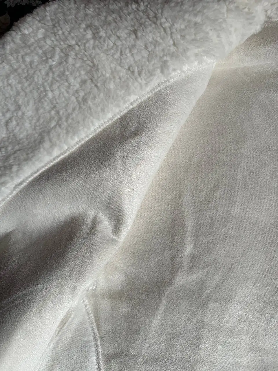 Шубки новые размер L (48) - Верхняя одежда (Одежда) в Подольск