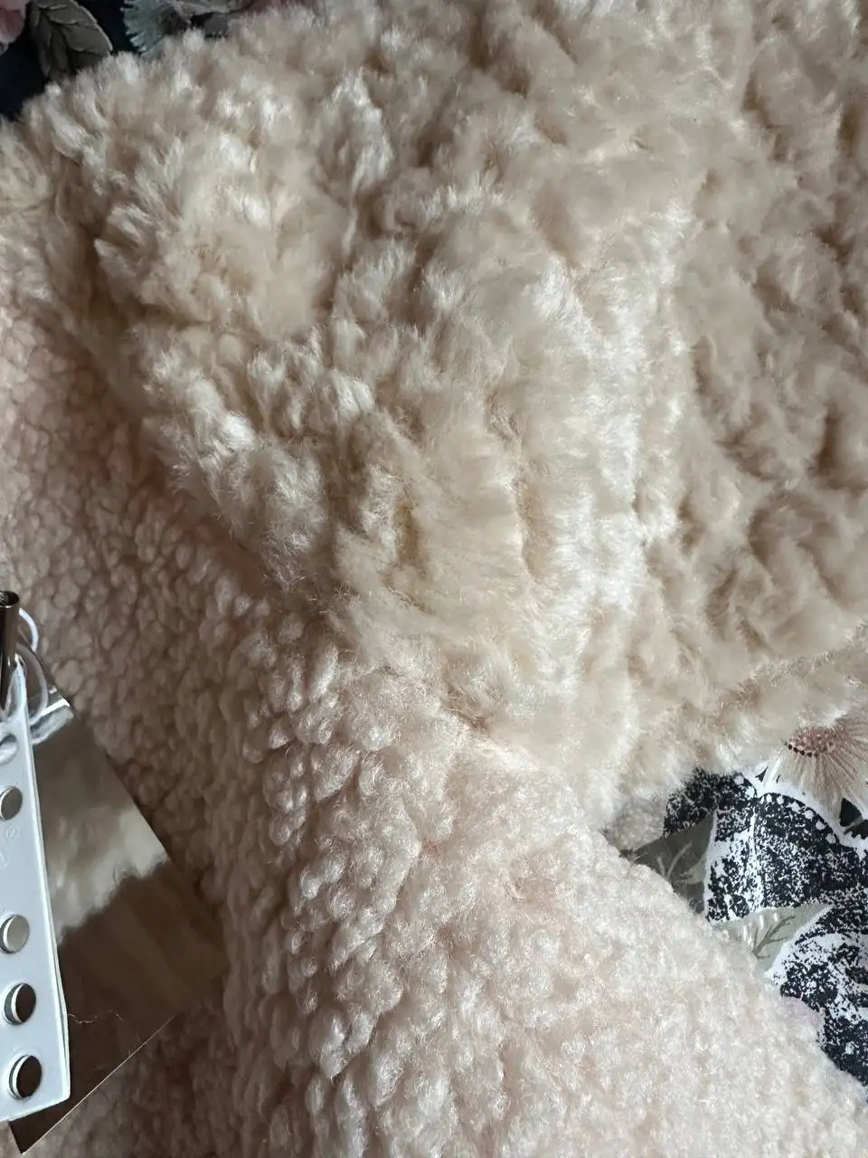 Шубки новые размер L (48) - Верхняя одежда (Одежда) в Подольск