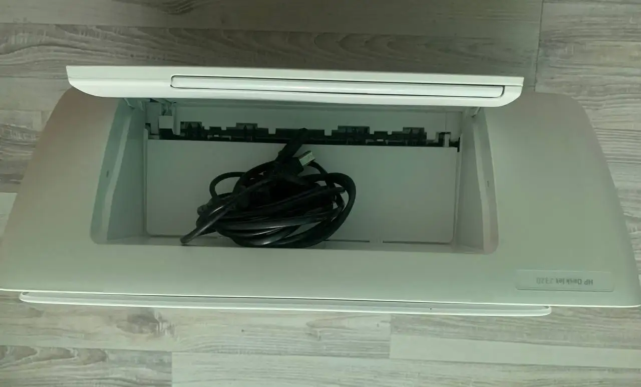 Цветной МФУ HP Deskjet 2320 для домашнего офиса - Офисная техника (Электроника) в Подольск