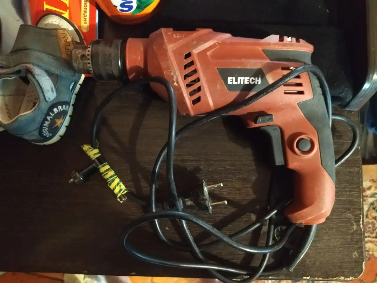 Продажа светильников, наборов отверток и дрели - Инструменты (Барахолка) в Подольск