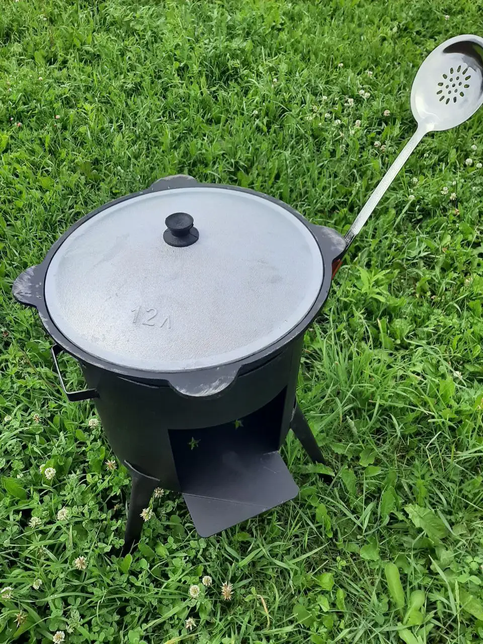 Продажа казана чугунного с печкой - Посуда и кухонная утварь (Для дома и дачи) в Подольск