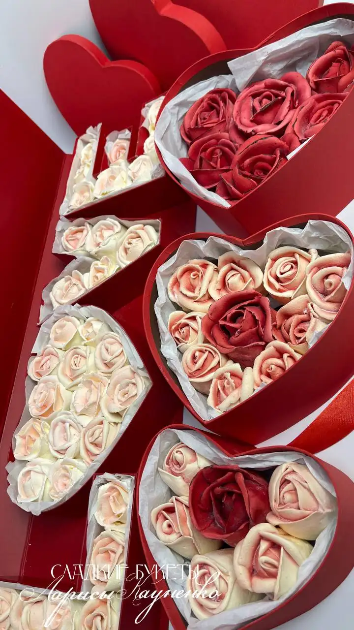 Стильные коробки в форме сердца с зефирными розами ручной работы - Подарки (Хобби и отдых) в Подольск