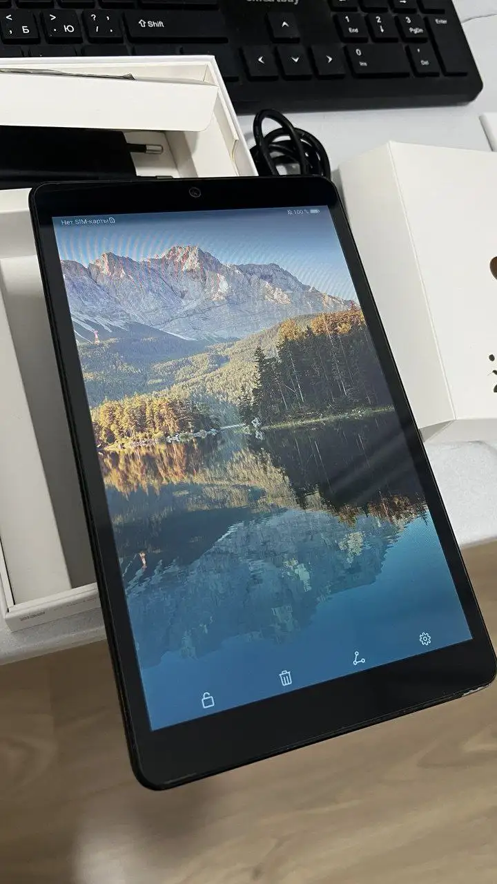 Планшет Huawei MediaPad M5 Lite 8" 32GB с замененным экраном - Планшеты (Электроника) в Подольск