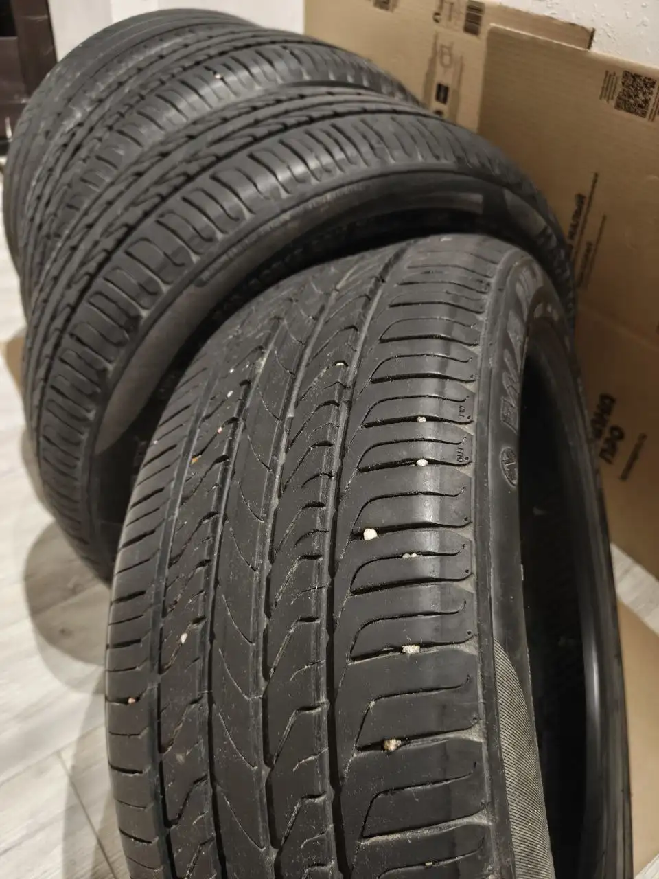 Продам комплект летней резины 215/50/17 и 225/45/17 - Шины и диски (Авто) в Подольск