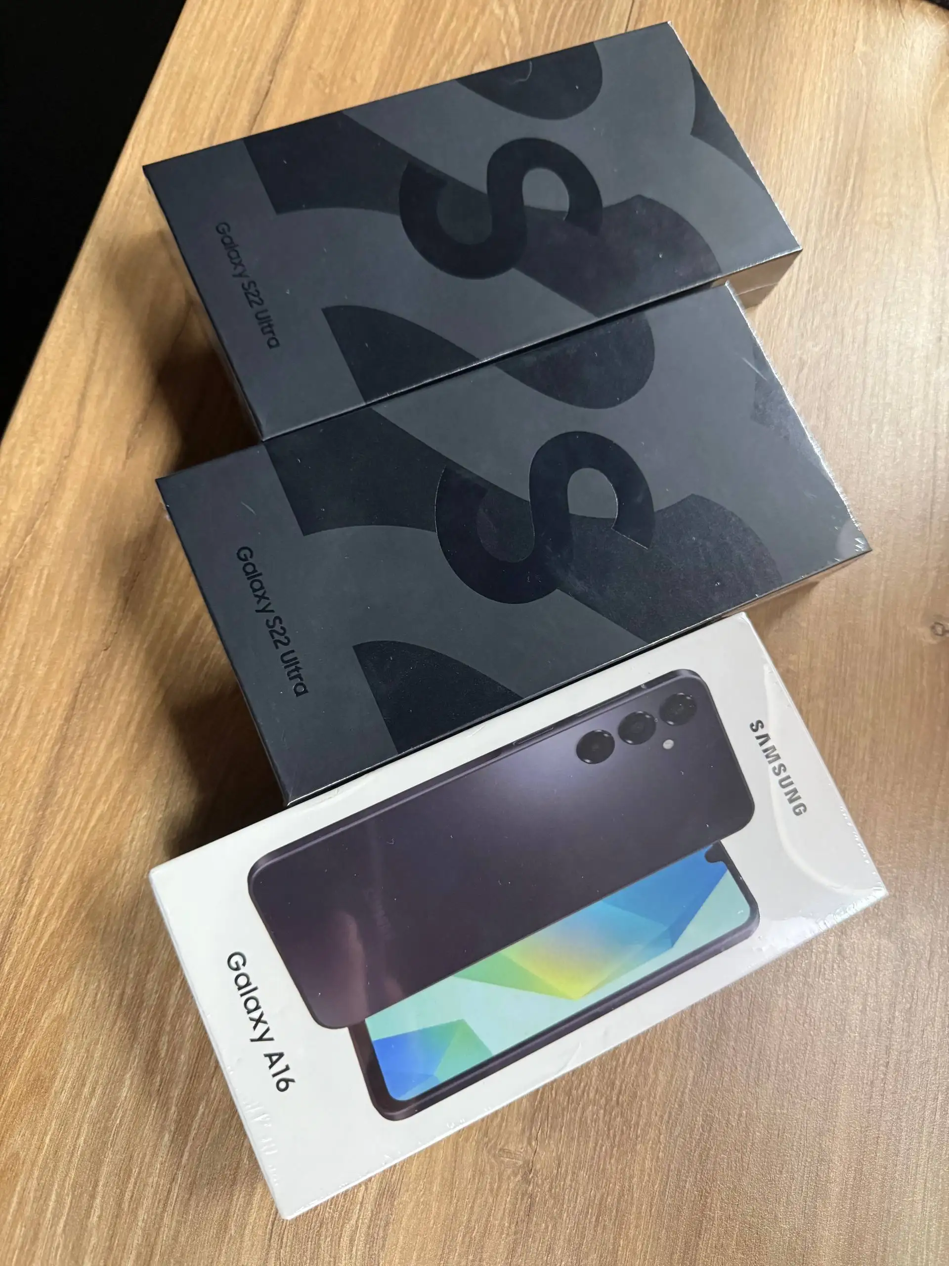 Новый запечатанный телефон для подарка - Телефоны (Электроника) в Подольск