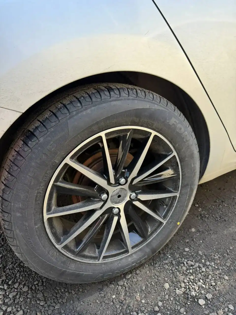 Продажа летней резины Pirelli с дисками Replica - Шины и диски (Авто) в Подольск