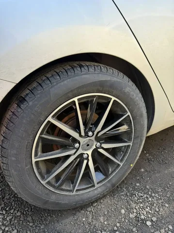 Продажа летней резины Pirelli с дисками Replica - Шины и диски в Подольск