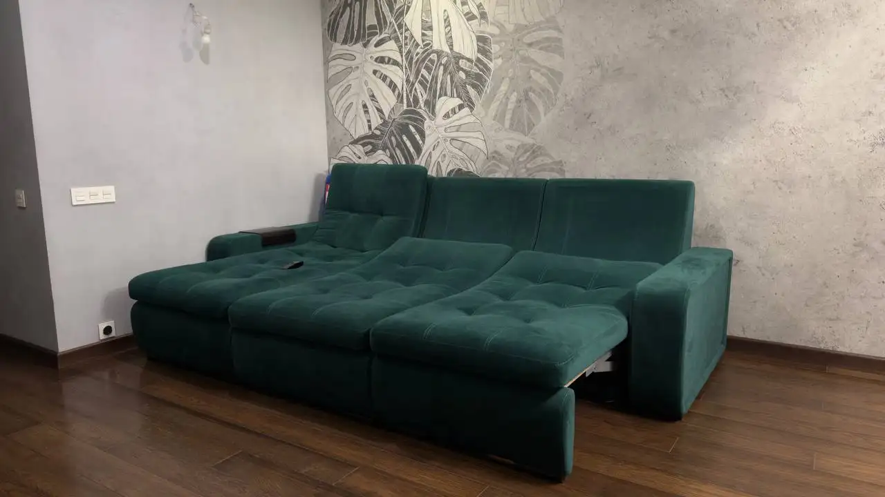 Продается диван в идеальном состоянии - Для дома и дачи в Подольск