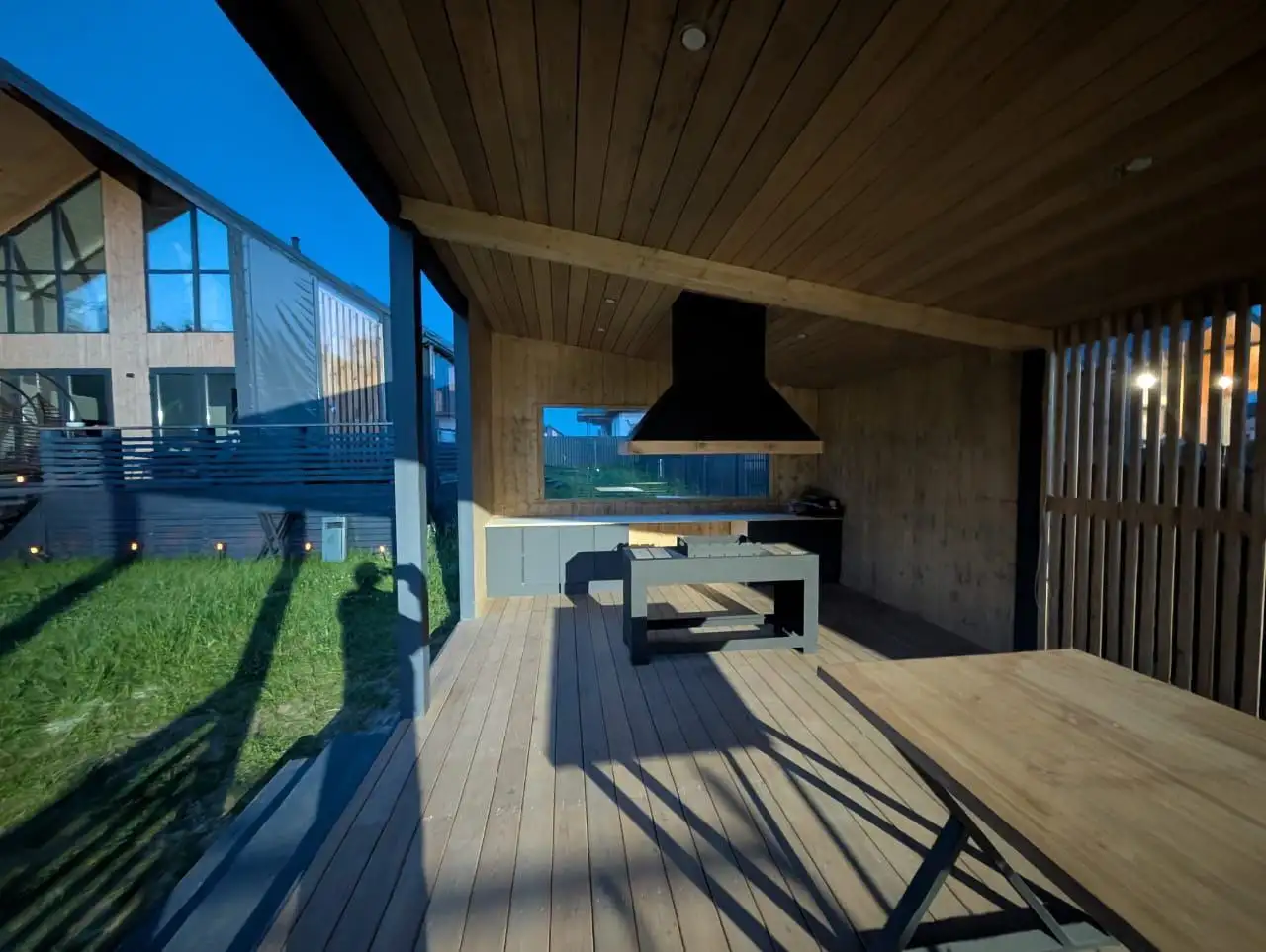 Демонтаж, ремонт и загородное строительство от профессиональных плотников - Строительство и ремонт (Услуги) в Москва