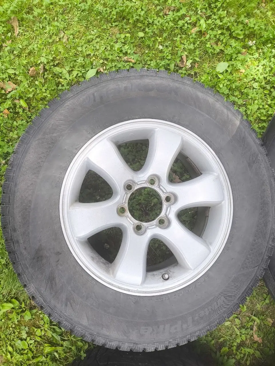 Оригинал диски Тойота + резина Hankook 265/65 R17 - Шины и диски (Авто) в Москва