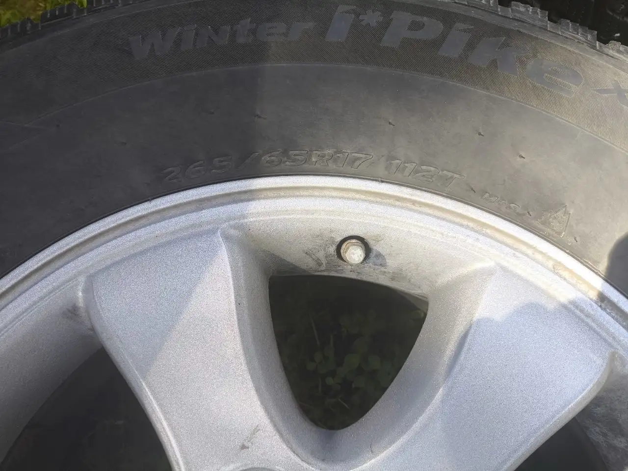 Оригинал диски Тойота + резина Hankook 265/65 R17 - Шины и диски (Авто) в Москва