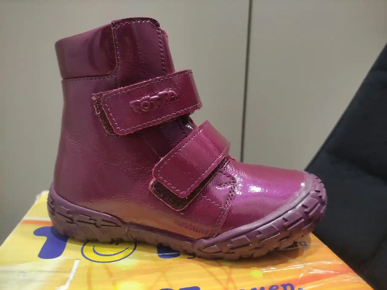 Зимняя и демисезонная обувь