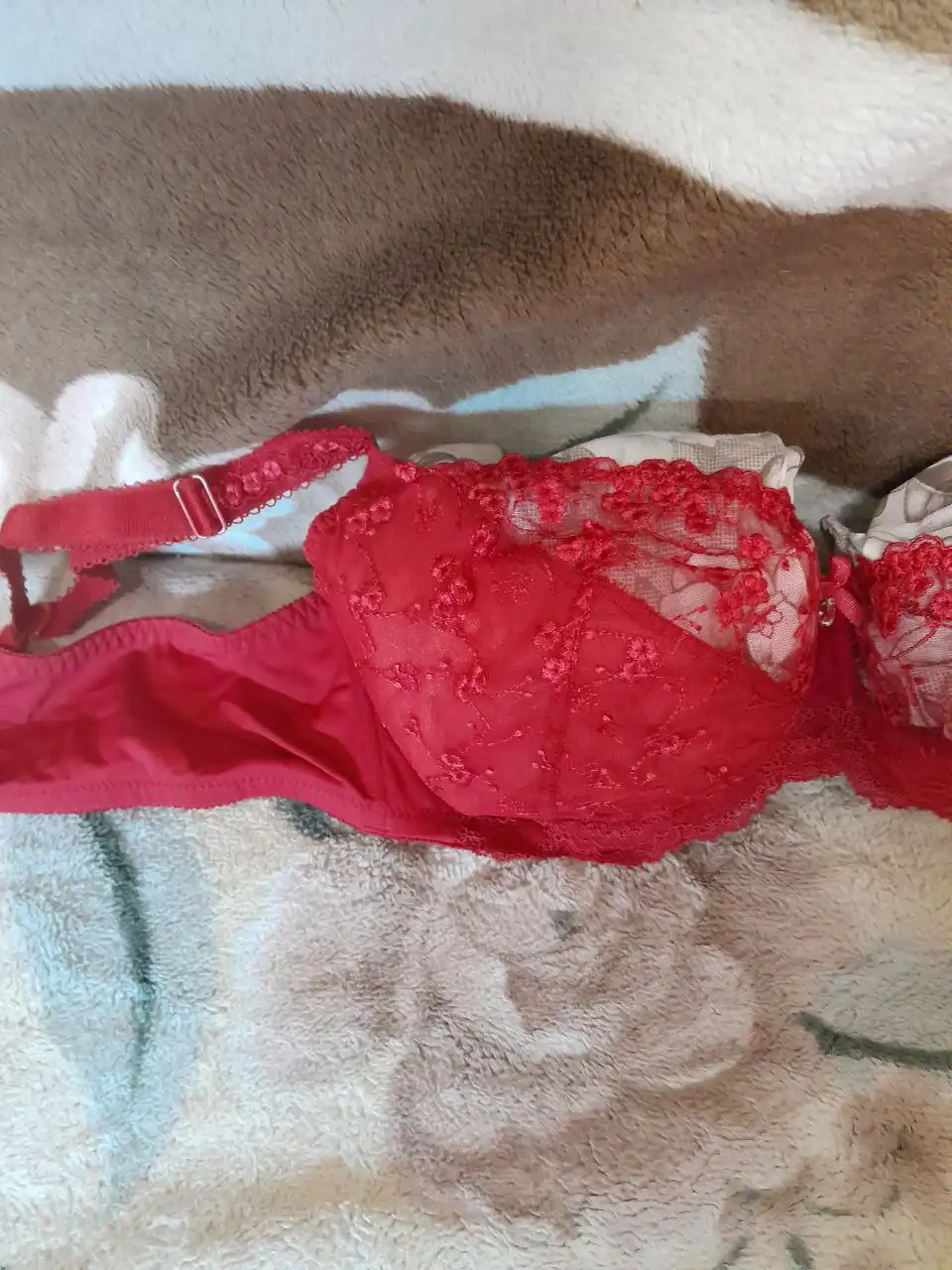 Бандаж и бюстгальтер новые