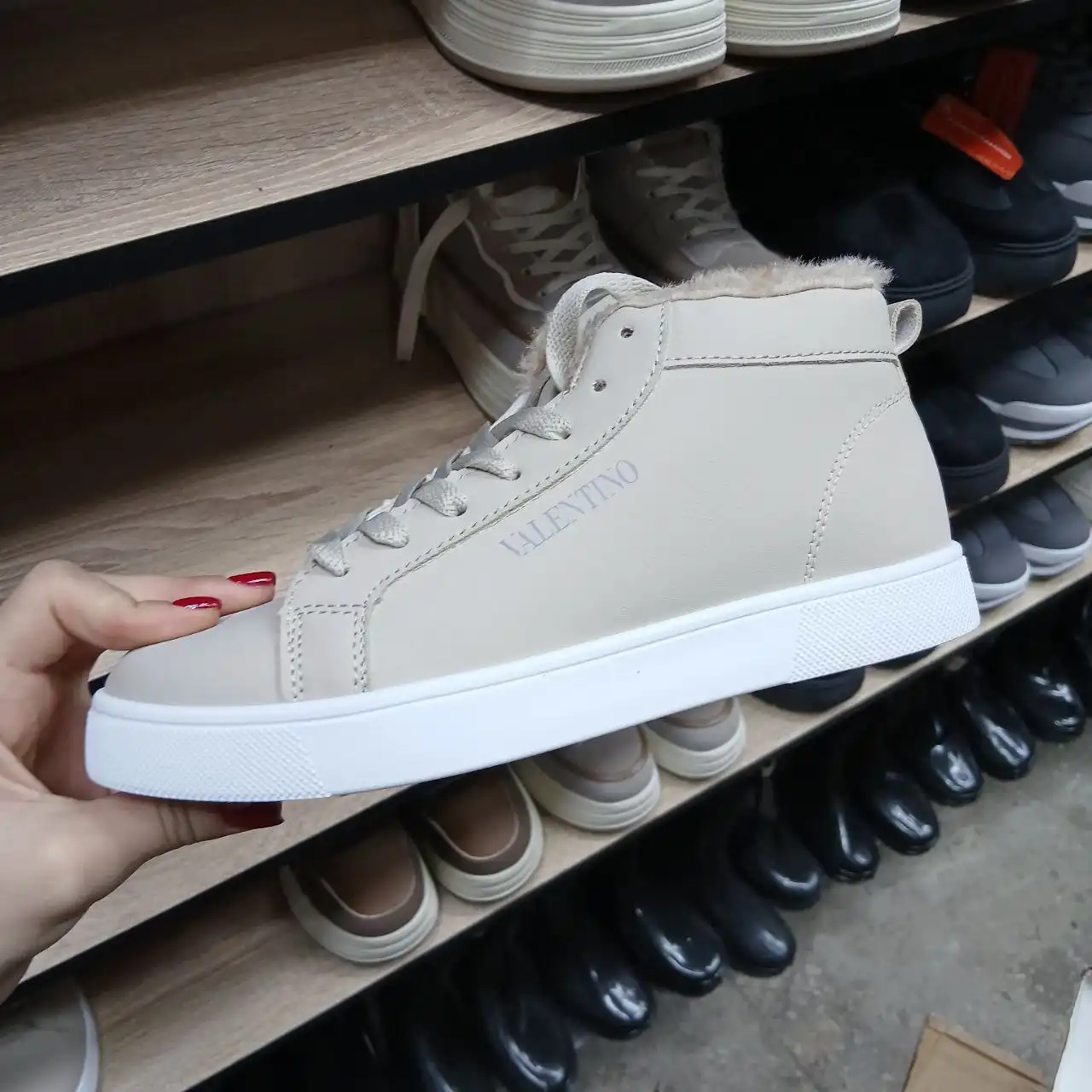 Зимняя одежда и обувь